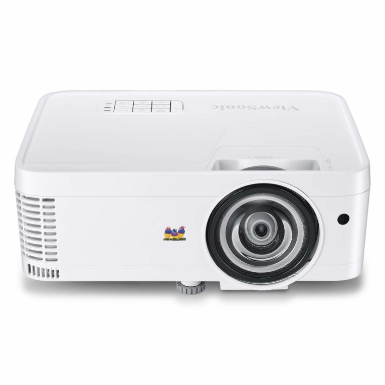 Best Projectors for Golf Simulator 2022 Reviews
